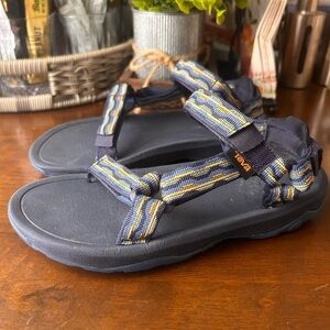 Teva Kids' Navy Sandals sz 3Y Euc